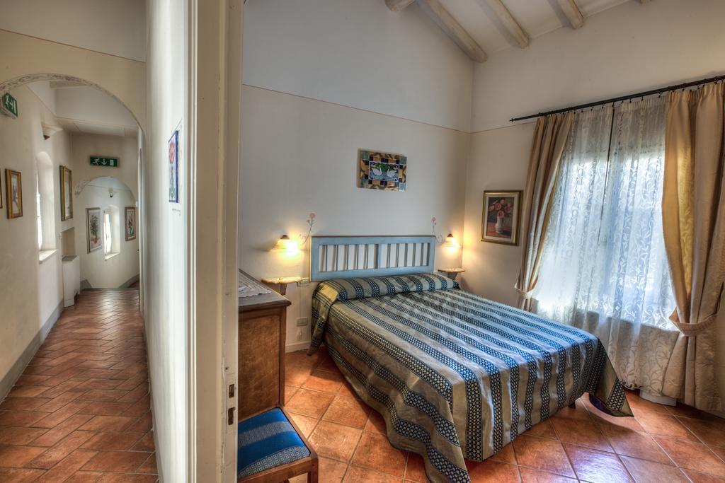 Hotel Locanda Degli Artisti Borgo San Lorenzo Cameră foto
