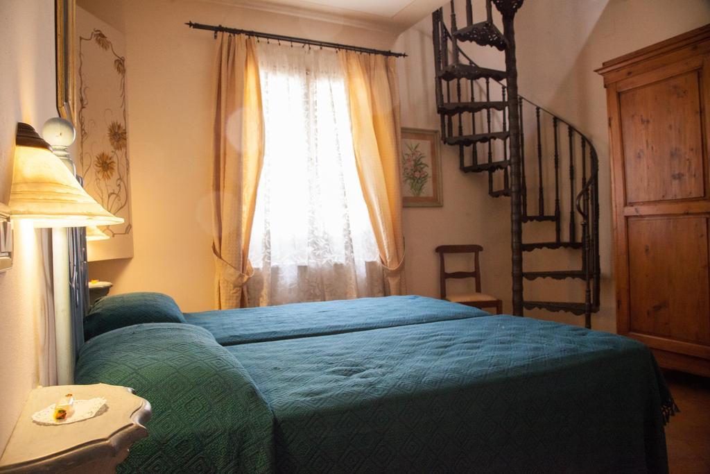 Hotel Locanda Degli Artisti Borgo San Lorenzo Cameră foto