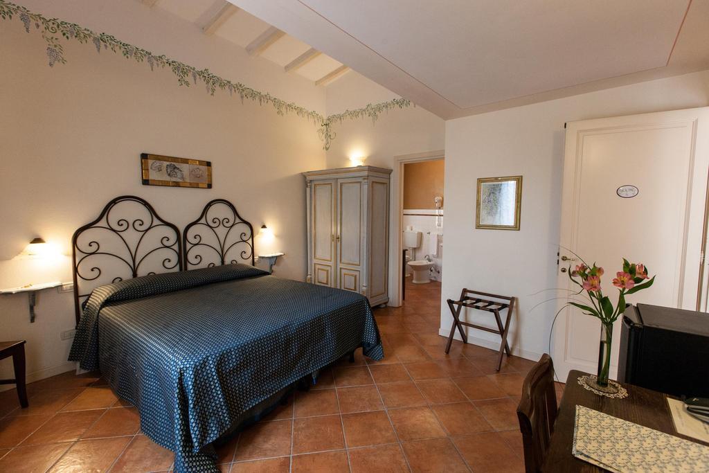 Hotel Locanda Degli Artisti Borgo San Lorenzo Cameră foto