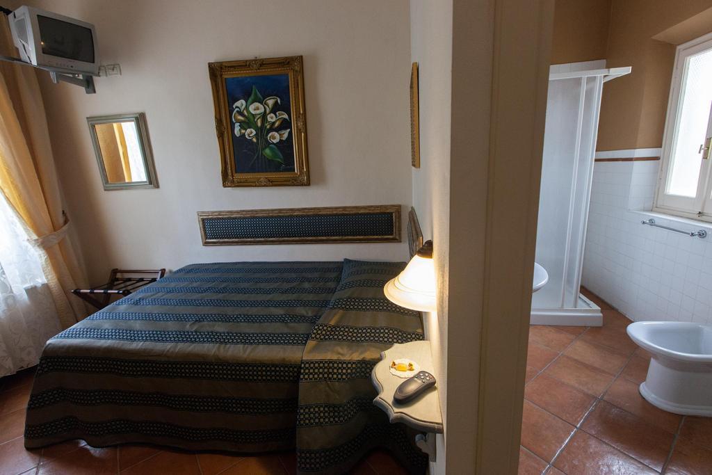 Hotel Locanda Degli Artisti Borgo San Lorenzo Cameră foto
